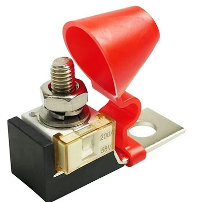 Red Hat Fuse Square Distribusi Botol Keramik Sekering Otomotif Untuk RV Yacht Crane 58V 200A