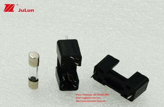 PTF-15 Dudukan Sekring Pemasangan PCB 5X20 Sekering Papan Sirkuit Hitam 10A 250V