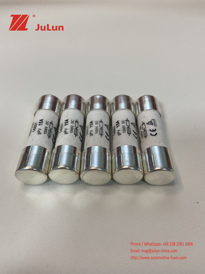 Sekering PV Surya Nilai 1000V/1500V TUV CE 5x20mm 10x38mm 14x51mm 10X85mm