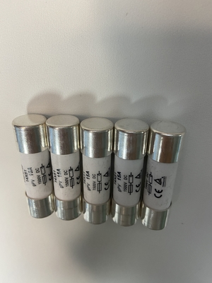 Sekering dan Dudukan Sekring Tata Surya Silinder 14*51mm 25A 1500VDC