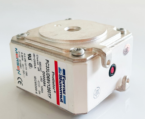 Ferraz D300084 Fuse Keramik Kendaraan Asli 1250A 690V 200KA DC Fault Current
