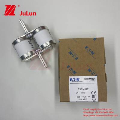 690V Keramik Tembaga Mobil Fuse M6 M8 Instalasi Untuk Perlindungan Arus Listrik
