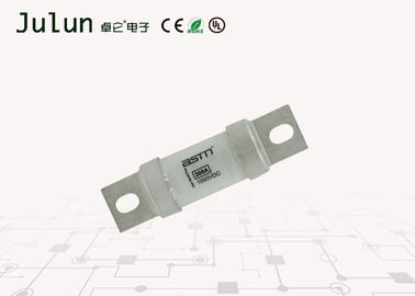 Sekering Otomotif Keramik Kecil Stud Mount 700VDC Fuse Kinerja DC Luar Biasa