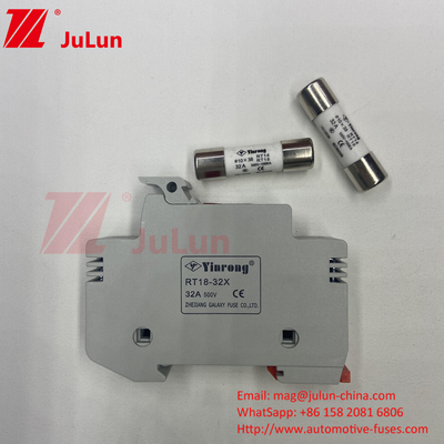 PV-30 CE TUV 10*38mm Dc 6A,8A,10A,12A,15A,20A,25A,32A PV Surya Dc 1000V Fuse Dengan Fuse Untuk Perlindungan Modul PV Surya