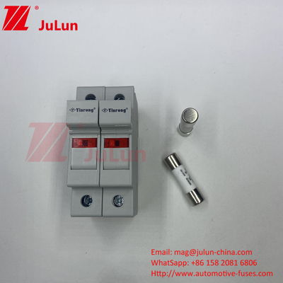 PV-30 CE TUV 10*38mm Dc 6A 8A 10A 12A 15A 20A 25A 32A PV Solar Dc 1000V Fuse Dengan Fuse Holder Box Dengan Indikasi
