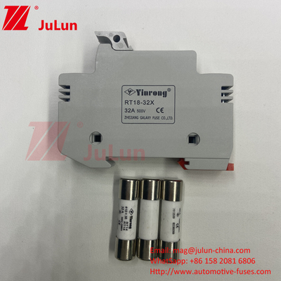 Pemegang sekring surya PV dengan sekring panduan DIN 10A-63A Keramik Body Silver Fuse Element