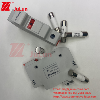 Pemegang Dengan Sekering Keramik Untuk Perlindungan Modul PV 15A Sekering PV Surya 1000V 10*38mm Din Rail Sekering Surya An