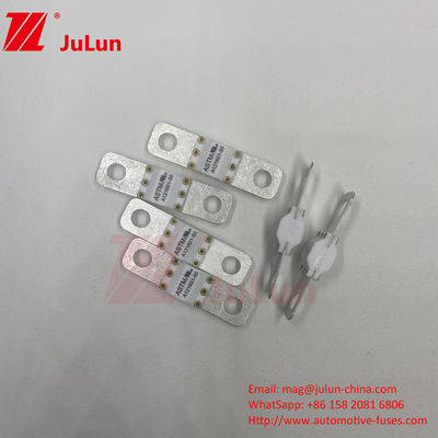 A121601-150A ASTM Automotive Mini Fuse Bolt Type Nomor DC 125VDC Perlindungan Kendaraan Listrik
