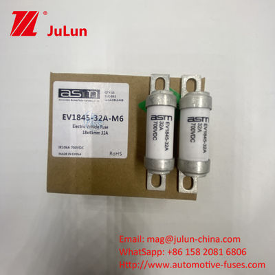 20A 700VDC 10KA EV HEV Kendaraan Listrik Bolt Fuse 700VDC Perisai Perlindungan M8 M6