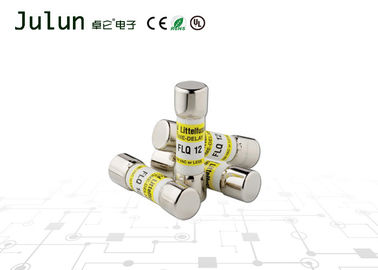 10x38mm Fuse Tegangan Tinggi 500V Jenis Tunda Sekering Arus Inrush Yang Kuat