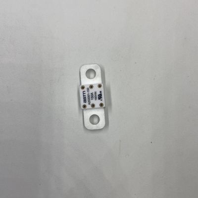 Keramik 400A 125VDC Fuse Otomotif untuk 16KA Kapasitas pemecahan