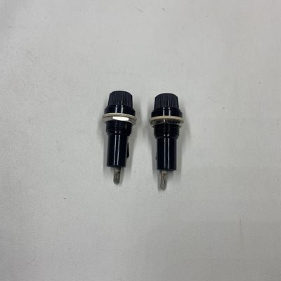Panel dipasang pemegang sekring bahan silikon dirancang untuk 6x30mm