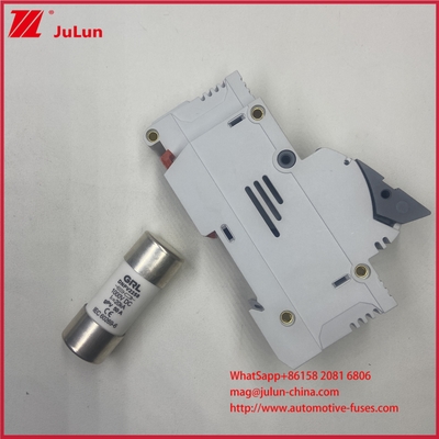Catu daya pemasangan rel DIN 1500VDC 32A untuk fotovoltaik 10*85mm dengan Sertifikasi IEC 60947-3